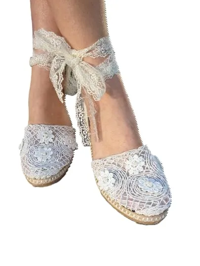 Boho Ivory Lace Flat Wedding Shoes for Women, White, Lace-Up Design (8 US)