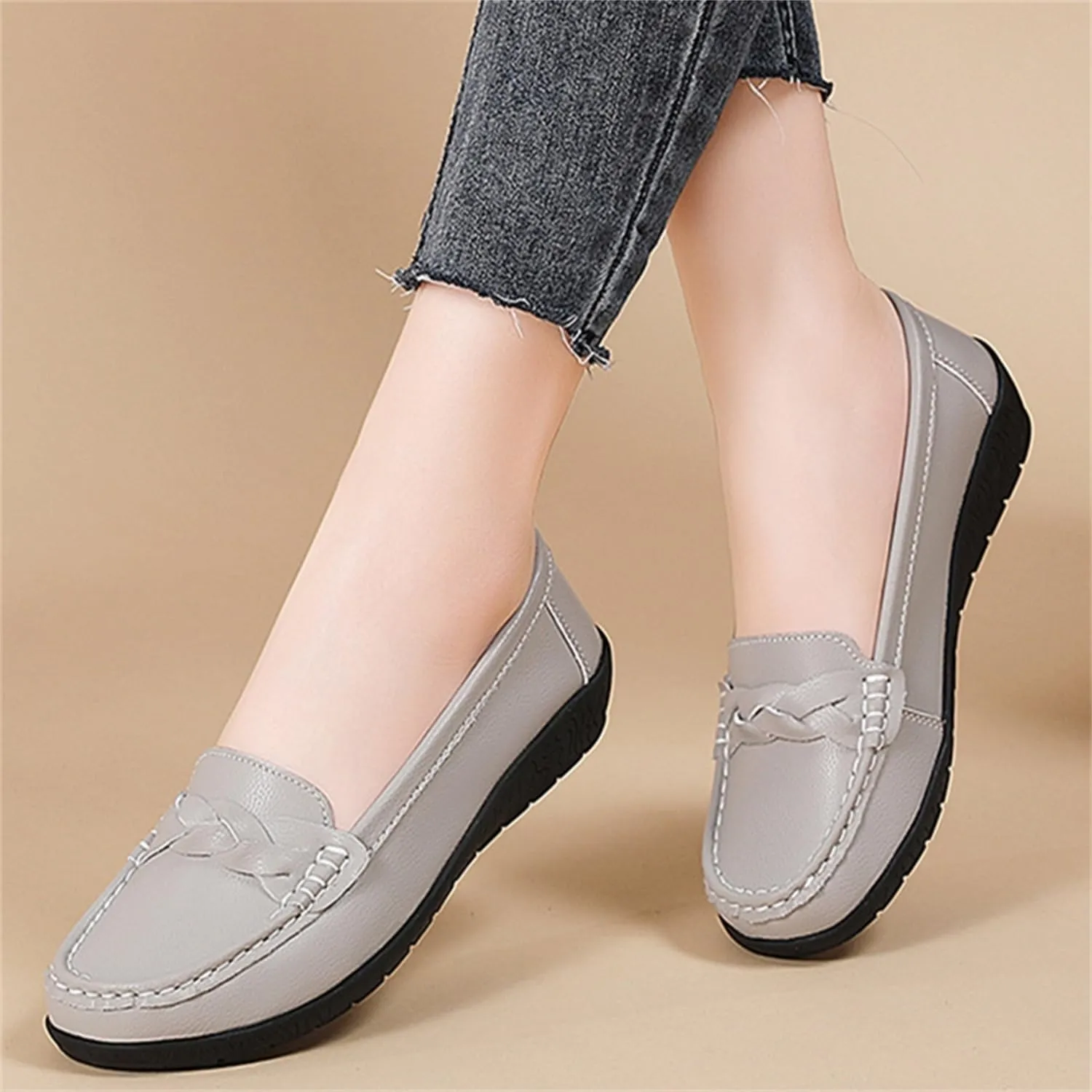 CHUUMEE Cowhide Leather Women's Flat Loafers Round Toe Minimalist Business Office Versatile Slip On Lightweight Casual Shoes