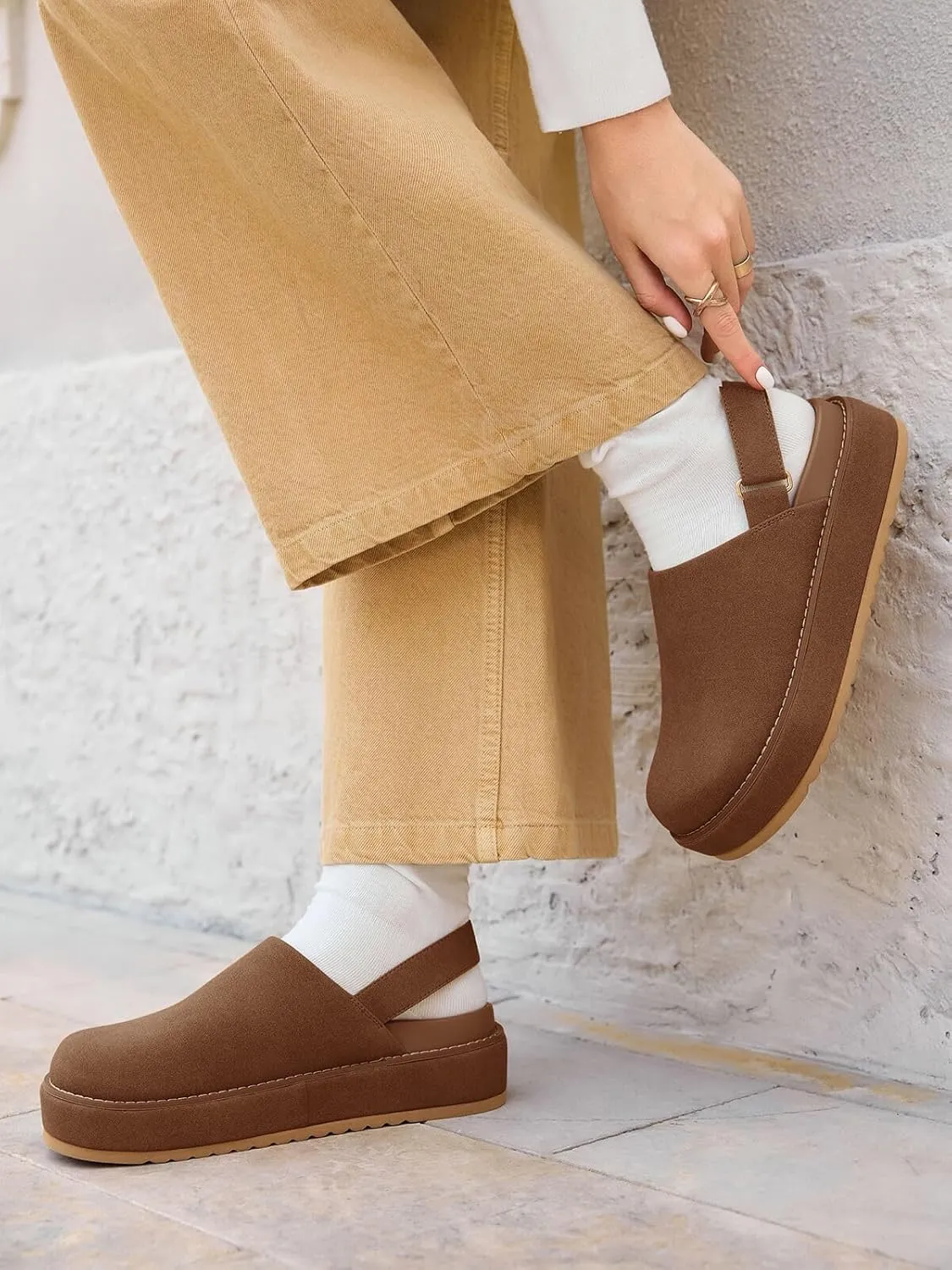Coutgo Women's Platform Clogs Adjustable Strap Slip on Mules Shoes Comfortable Fall Sandals