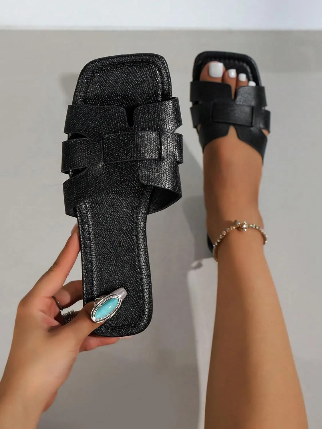 GORGLITTER Women's H Sandals Dressy Cross Strap Flat Sandals Open Toe Summer Beach Vacation Slide Sandals