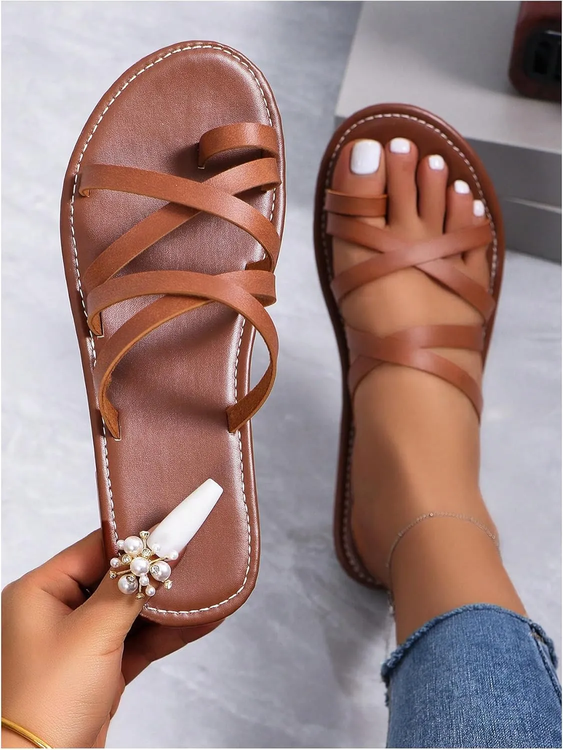 GORGLITTER Women's Leather Toe Ring Strappy Sandals Dressy Cute Crossed Slip on Slides Summer Beach Flat Sandals