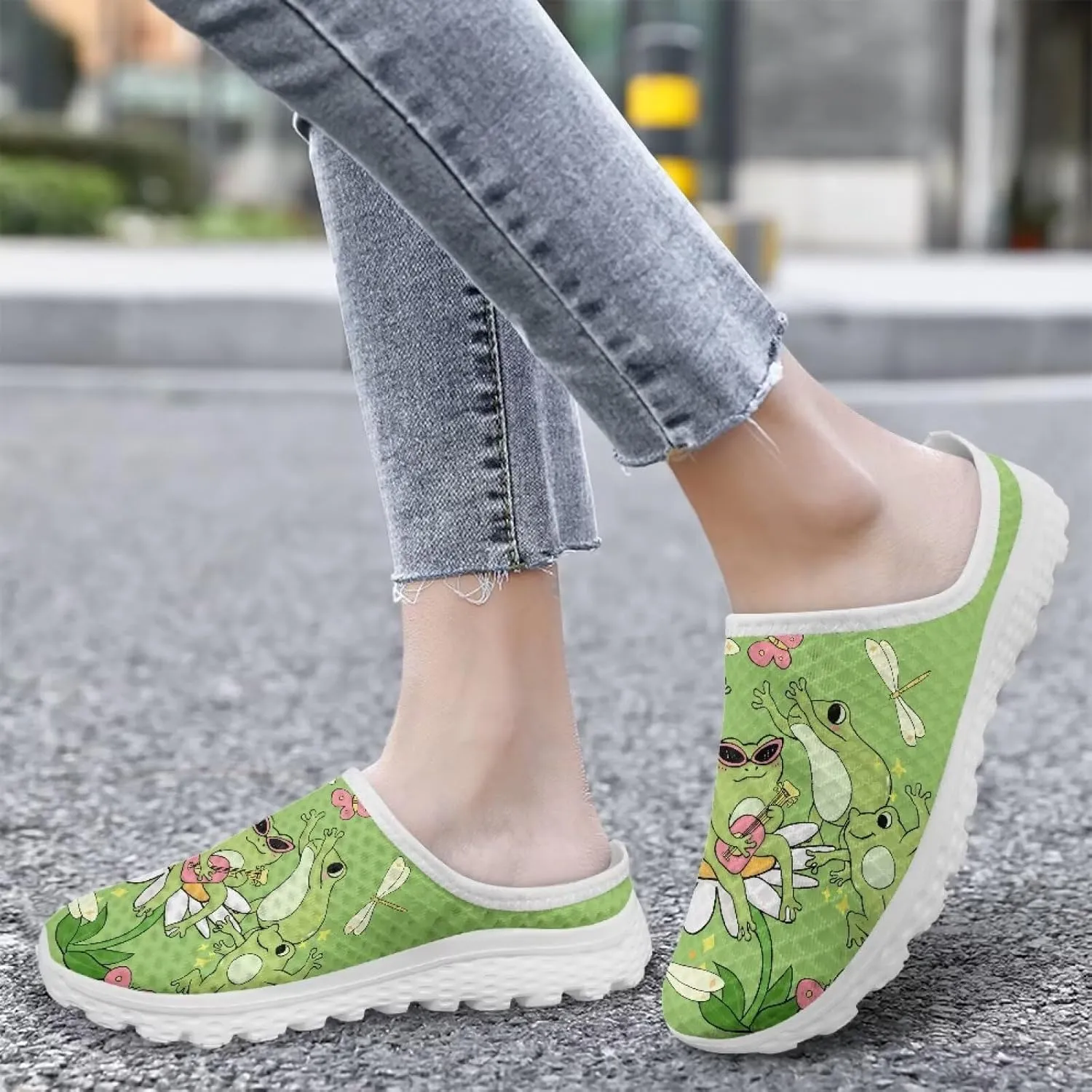 GOSTONG Womens Garden Clogs Shoes Slip-On Backless Mules Mesh Breathable Casual Home Slippers Non Slip Walking Shoes Size 6-13.5