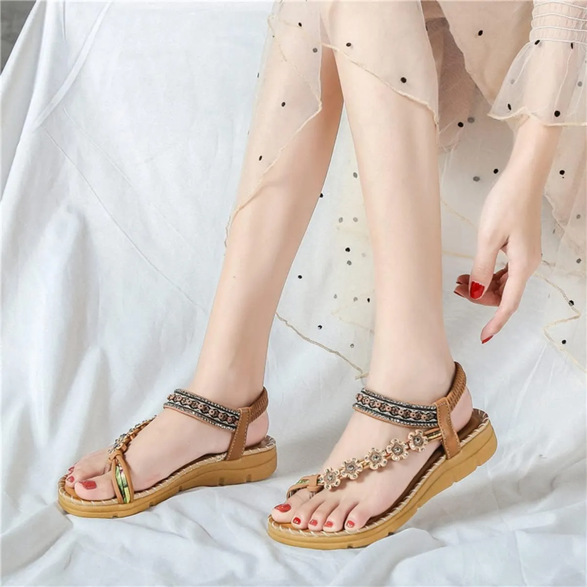 HNGHOU Women's Summer Sandals Casual Comfortable Bohemia Beach Flat Sandals Open Toe Ankle Crystal Gladiator Shoes