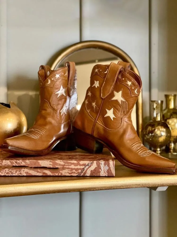 Huntarry Heart Boots for Women Red Cowboy Boots Embroidered Inlay Heart Knee High Round Toe Boots Chunky Heel Cowgirl Boots Valentines Day Boots