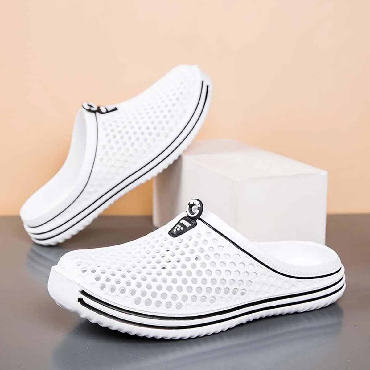 HYDLONGR Men's Women's Lightweight Breathable Non-Slip Garden Shoes Quick-Drying Beach Sandals Non-Slip Water Play Slippers Clogs Mules Shoes