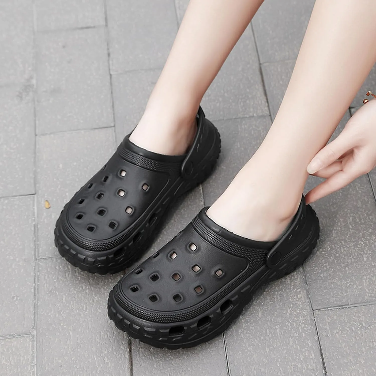 ihinzry Kids Cute Clogs Toddler Gardener Shoes Summer Mules Clog Slip on tyre Sandals Outdoor Slippers