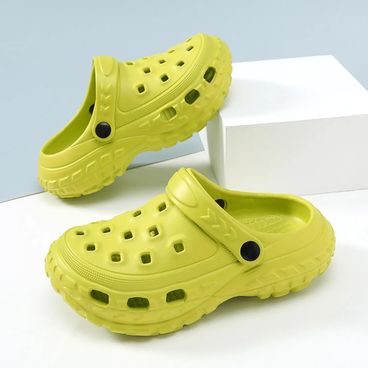 ihinzry Kids Cute Clogs Toddler Gardener Shoes Summer Mules Clog Slip on tyre Sandals Outdoor Slippers
