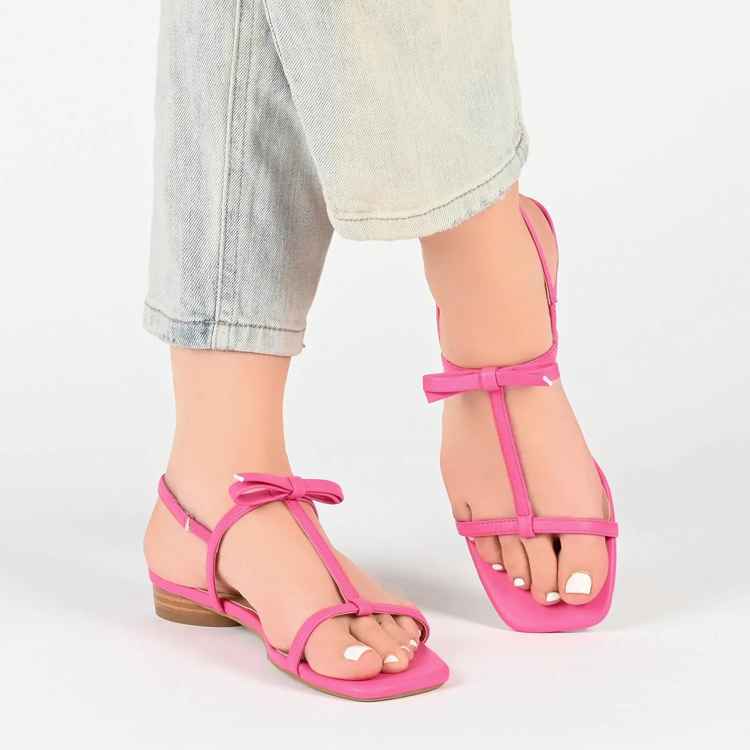 Journee Women's Zaidda Flat Sandals
