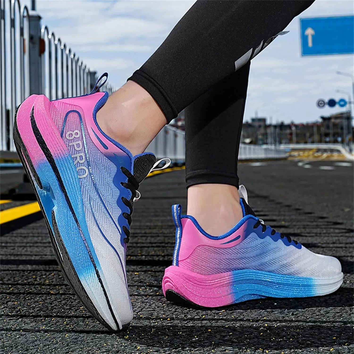 Men‘s Athletic Running Shoes Lightweight Non Slip Walking Shoes Trail Mesh Breathable Cushioning Sneakers Outdoor Jogging Shoes for Men