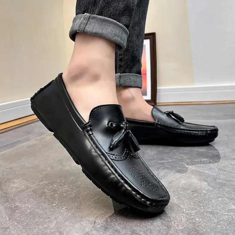 New Men's Loafers Square Toe Brogue Embossed Wingtips with Tassel Driving Loafers Flat Heel Lightweight Comfortable Party Outdoor Slip-ons