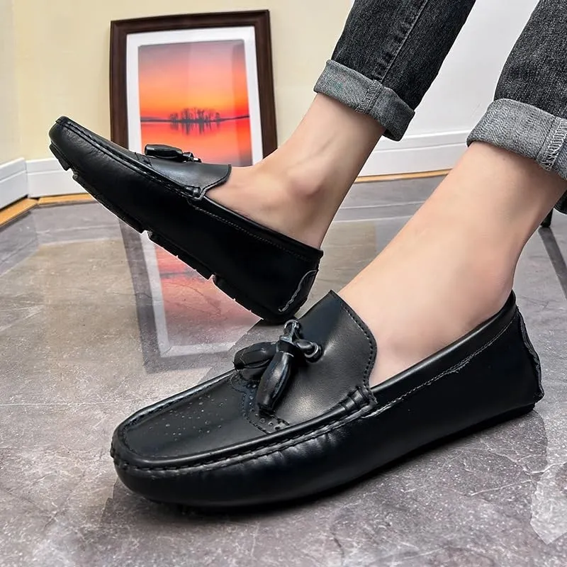 New Men's Loafers Square Toe Brogue Embossed Wingtips with Tassel Driving Loafers Flat Heel Lightweight Comfortable Party Outdoor Slip-ons