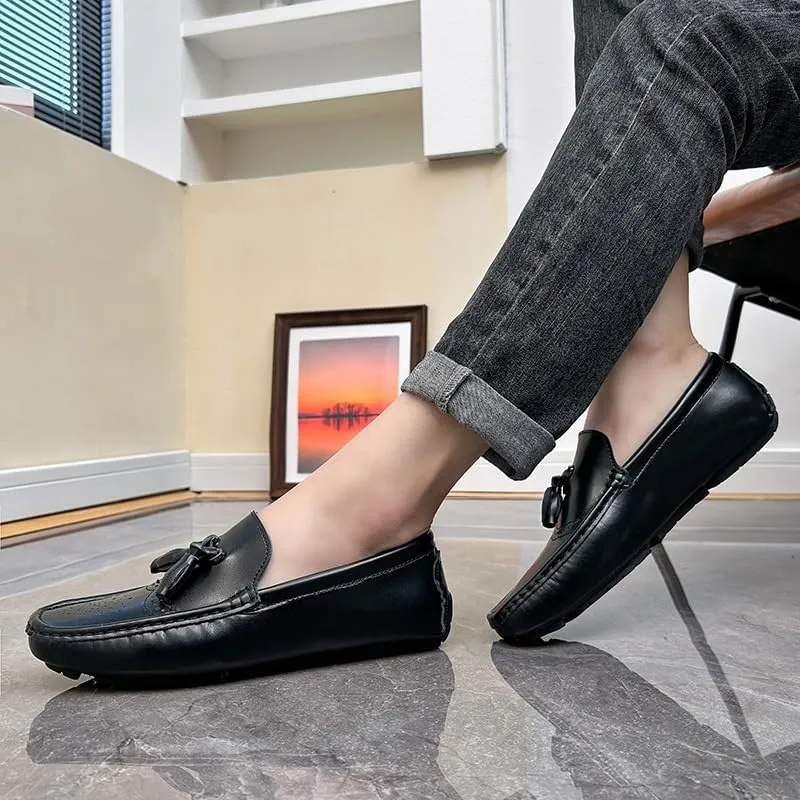 New Men's Loafers Square Toe Brogue Embossed Wingtips with Tassel Driving Loafers Flat Heel Lightweight Comfortable Party Outdoor Slip-ons