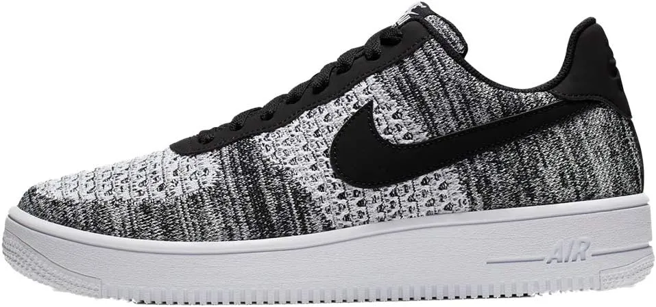 Nike Men's Low-Top Sneakers Basketball Shoe