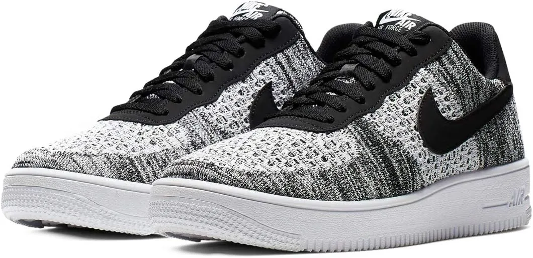 Nike Men's Low-Top Sneakers Basketball Shoe