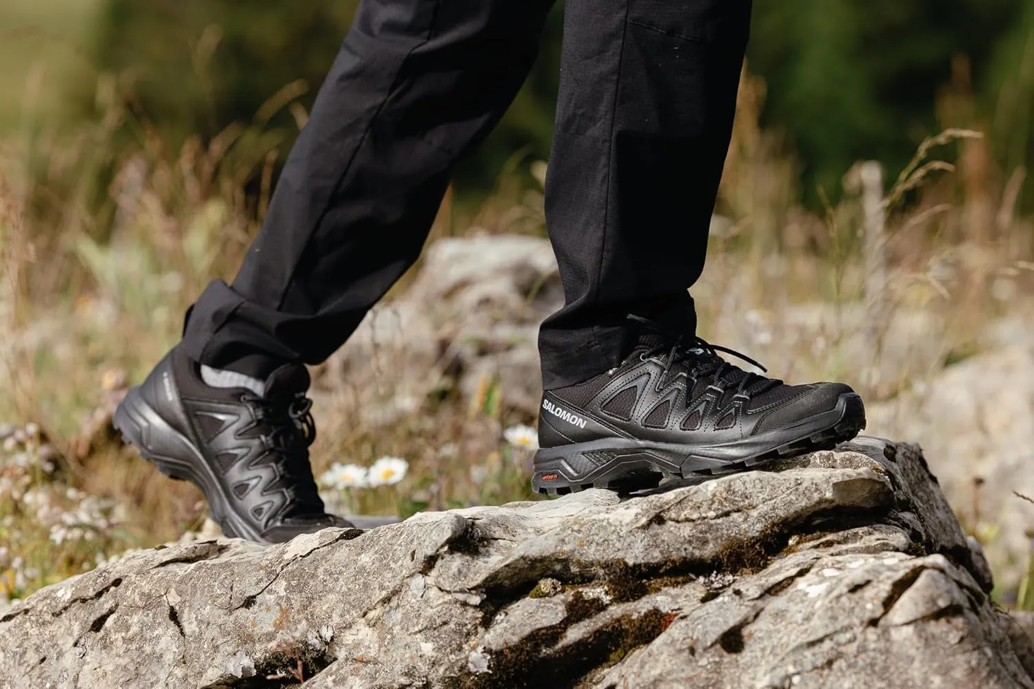 SALOMON Men's Low-top Sneakers Hiking Shoe