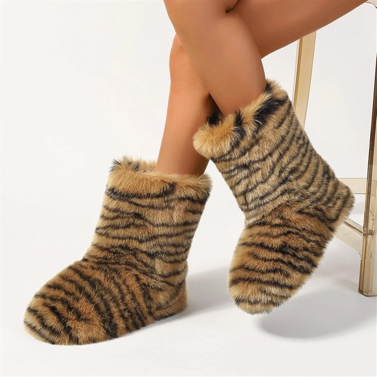 Sangeuhhlk Women Winter Snow Booties, Leopard Pattern Fuzzy Fluffy Faux Fur Boots, Y2k Puffy Mid-Calf Boots for Outdoor