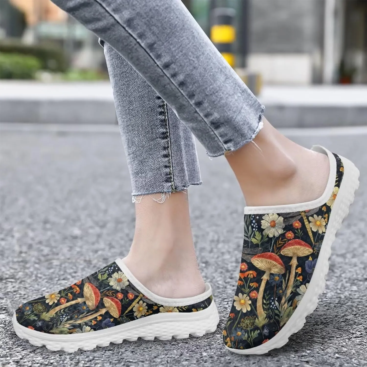 Slip On Shoes Women Barefoot Water Shoes Casual Mesh Flats Mules with Non Slip Sole Lightweight Closed Toe Slides for Outdoor