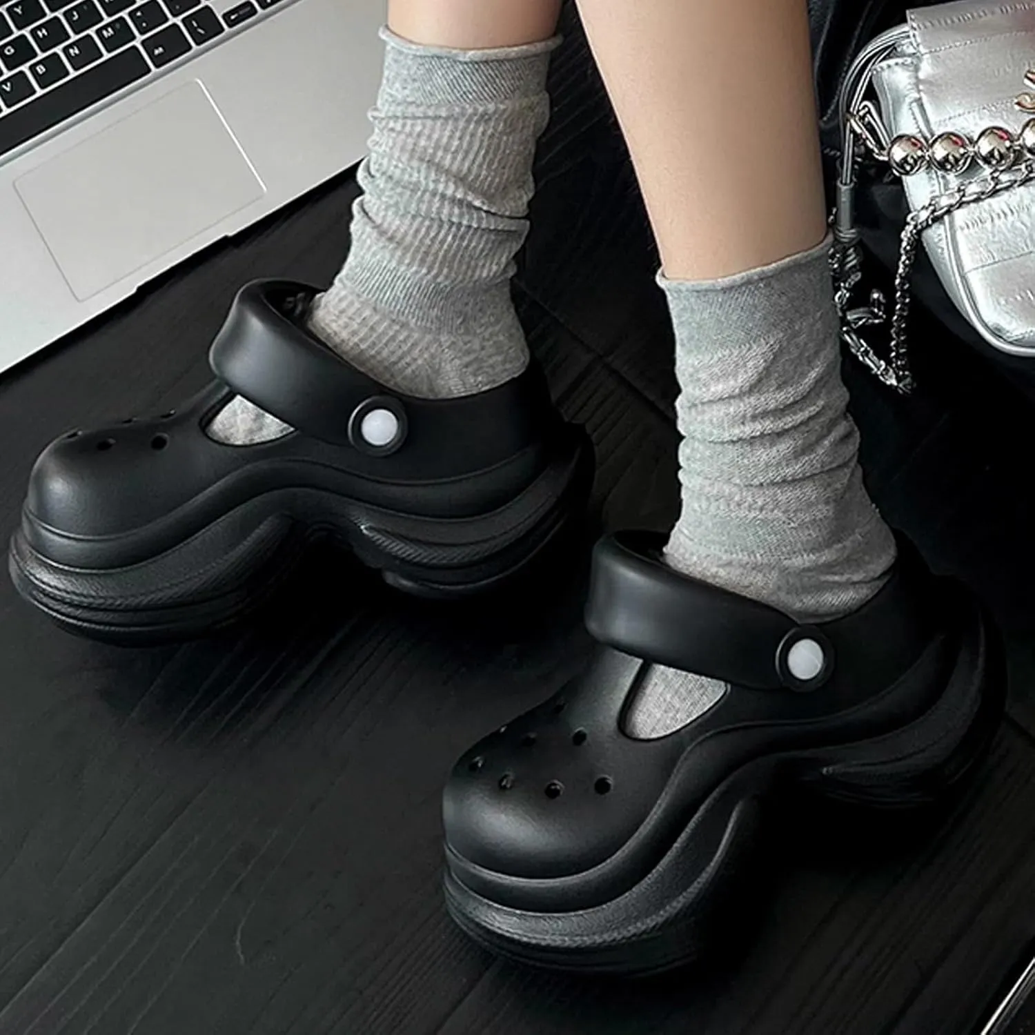 Solaud Women's Platform Clogs Cute Accessories Thick Bottom High Platform Clog Sandals Comfortable Non-Slip Garden Outdoor Beach Clogs