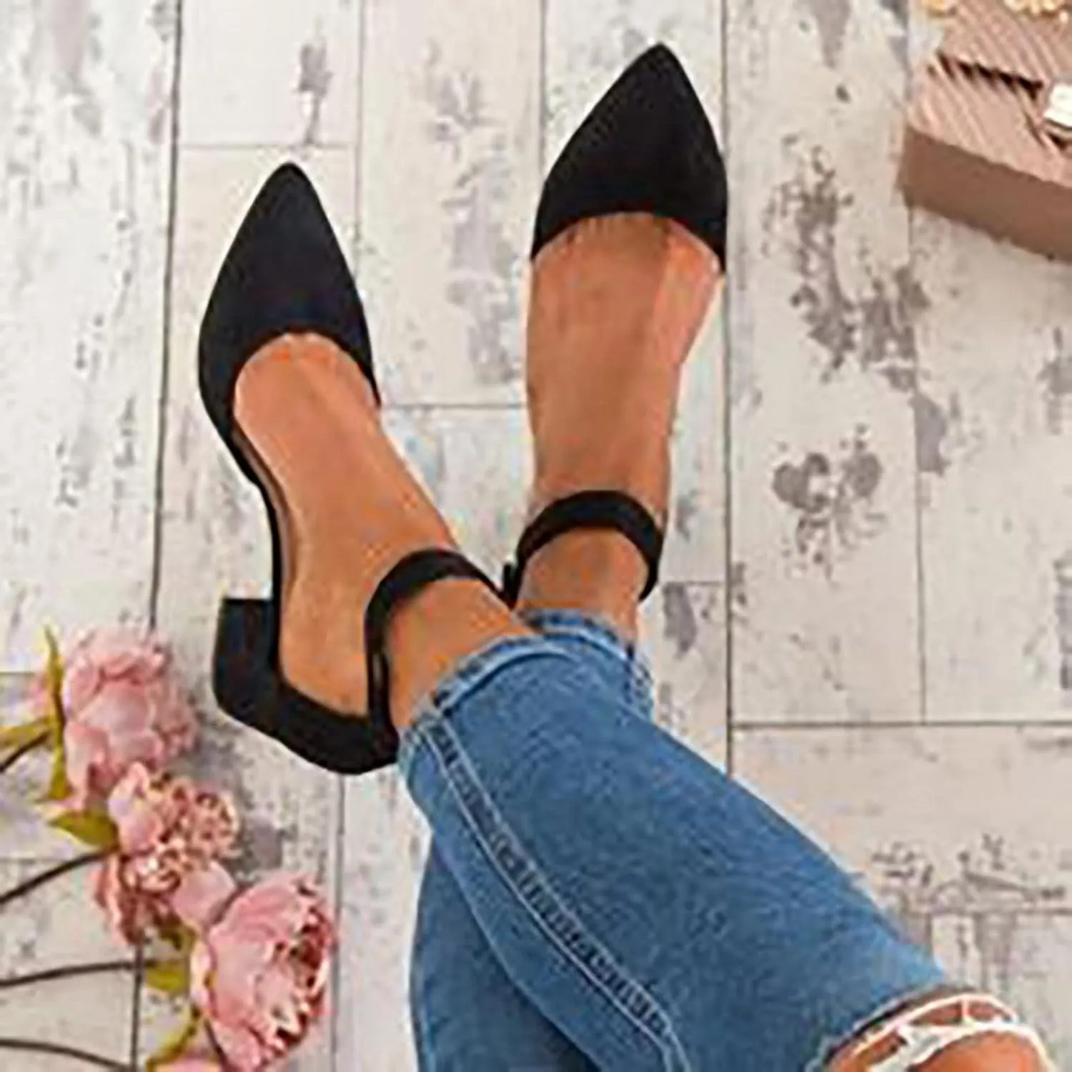 Summer Heeled Sandals for Women Casual Ankle Straps Buckle Pointed Toe Closed Toe Thick Heel High Heels Solid Comfy Ladies Square Heels Shoes Sandalias