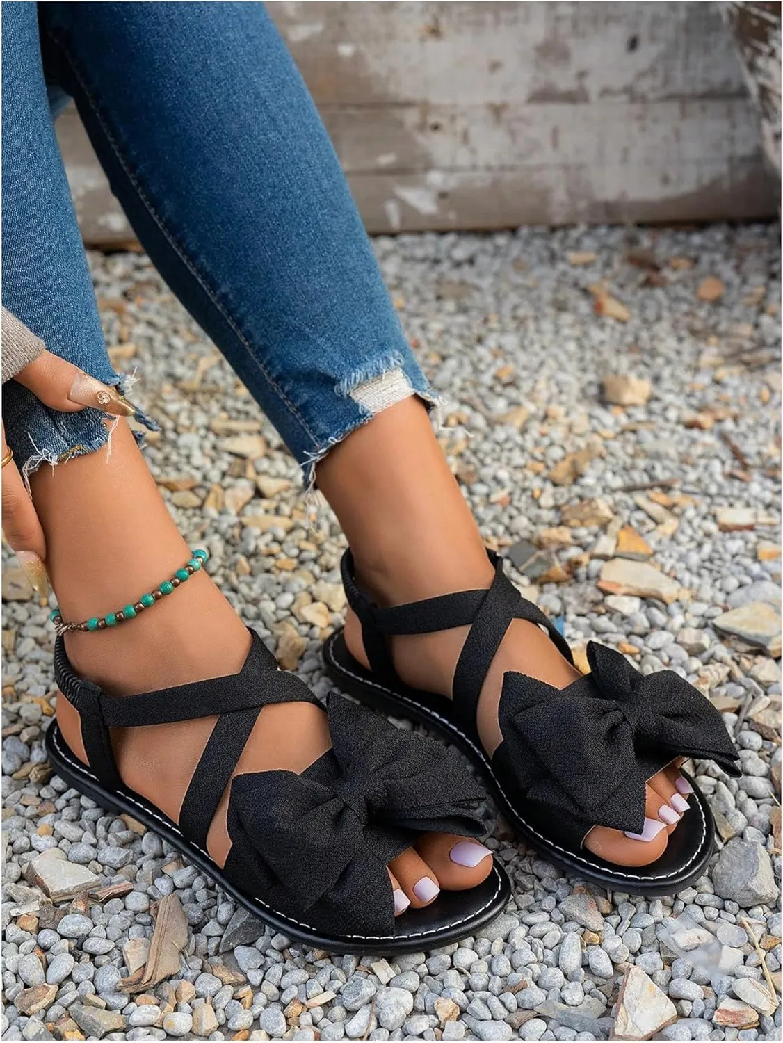 SweatyRocks Women's Bow Crisscross Open Toe Flat Sandals Dressy Beach Ankle Strap Shoe