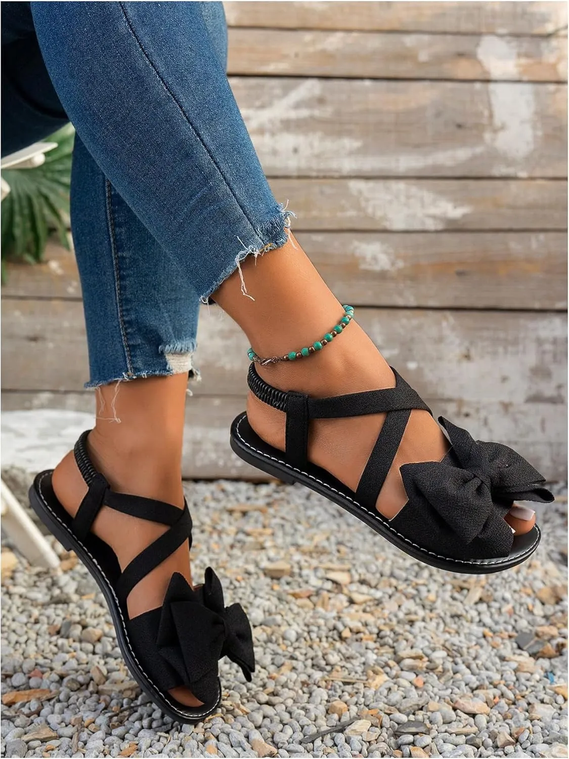 SweatyRocks Women's Bow Crisscross Open Toe Flat Sandals Dressy Beach Ankle Strap Shoe