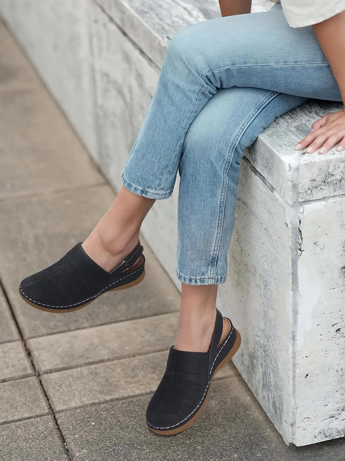 TEMOFON Shoes for Women Clogs Sandals: Comfortable Closed Toe Wedge Shoes Sling-Back Walking Mules with Arch Support