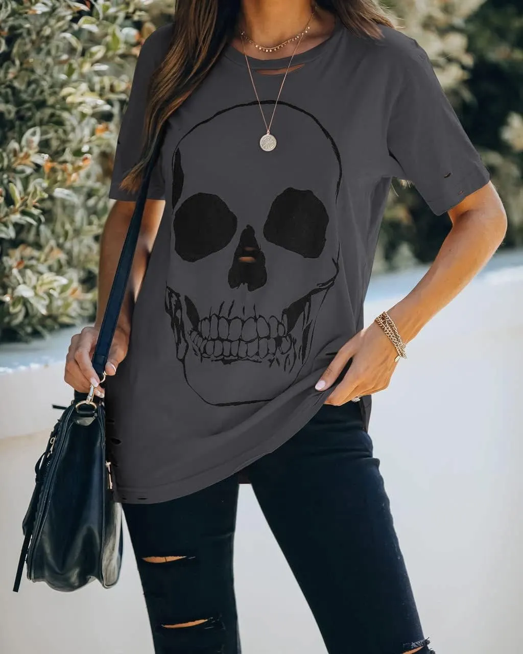 Veatzaer Summer Cotton Graphic Shirts Womens Short Sleeve Crewneck Tees Skull Distressed T Shirt Loose Casual Tops S-XXL