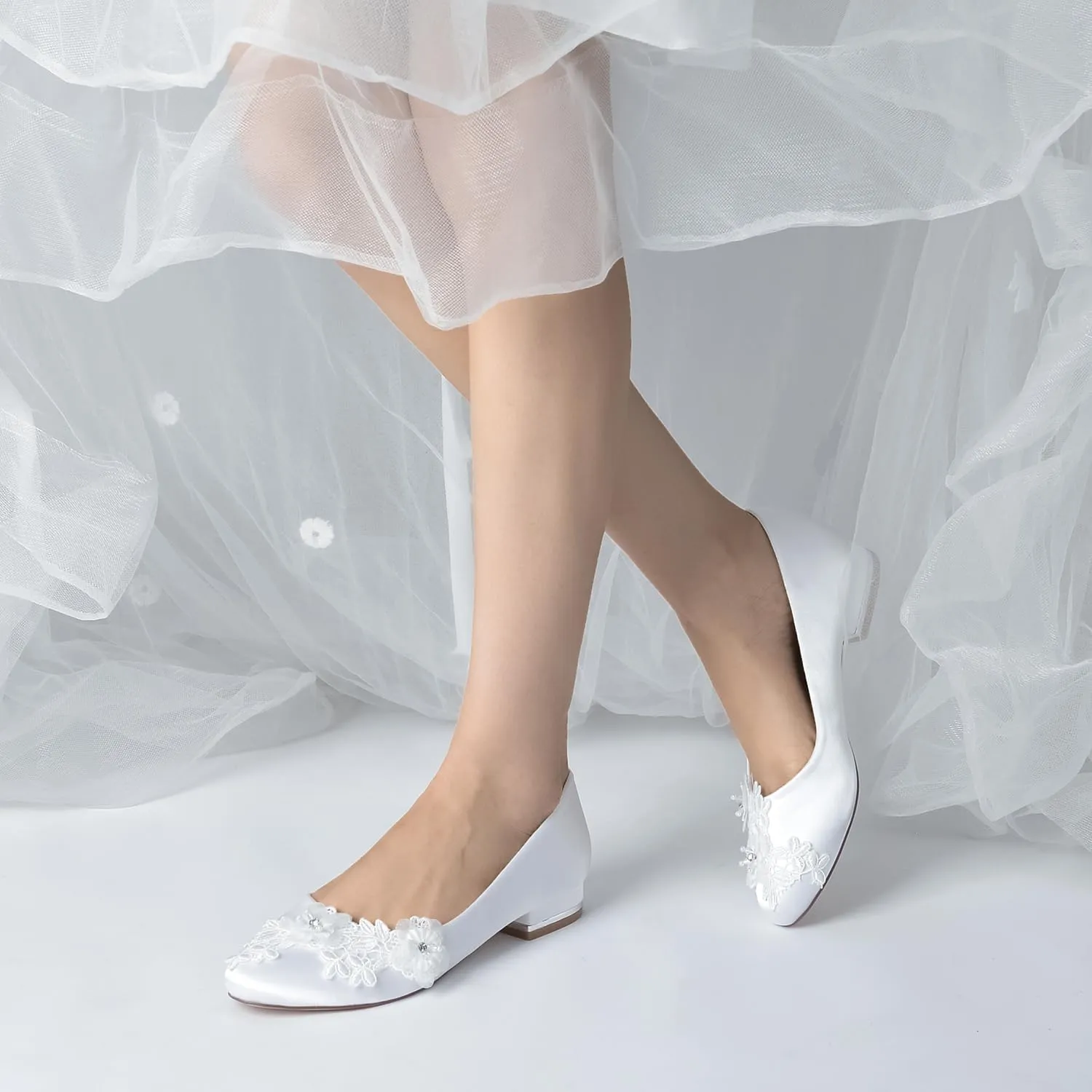 Wedding Dress Shoes for Bride Bridal Sandals Flat Low Block Heel Flats Round Toe Closed Toe Sandals Comfortable Walking