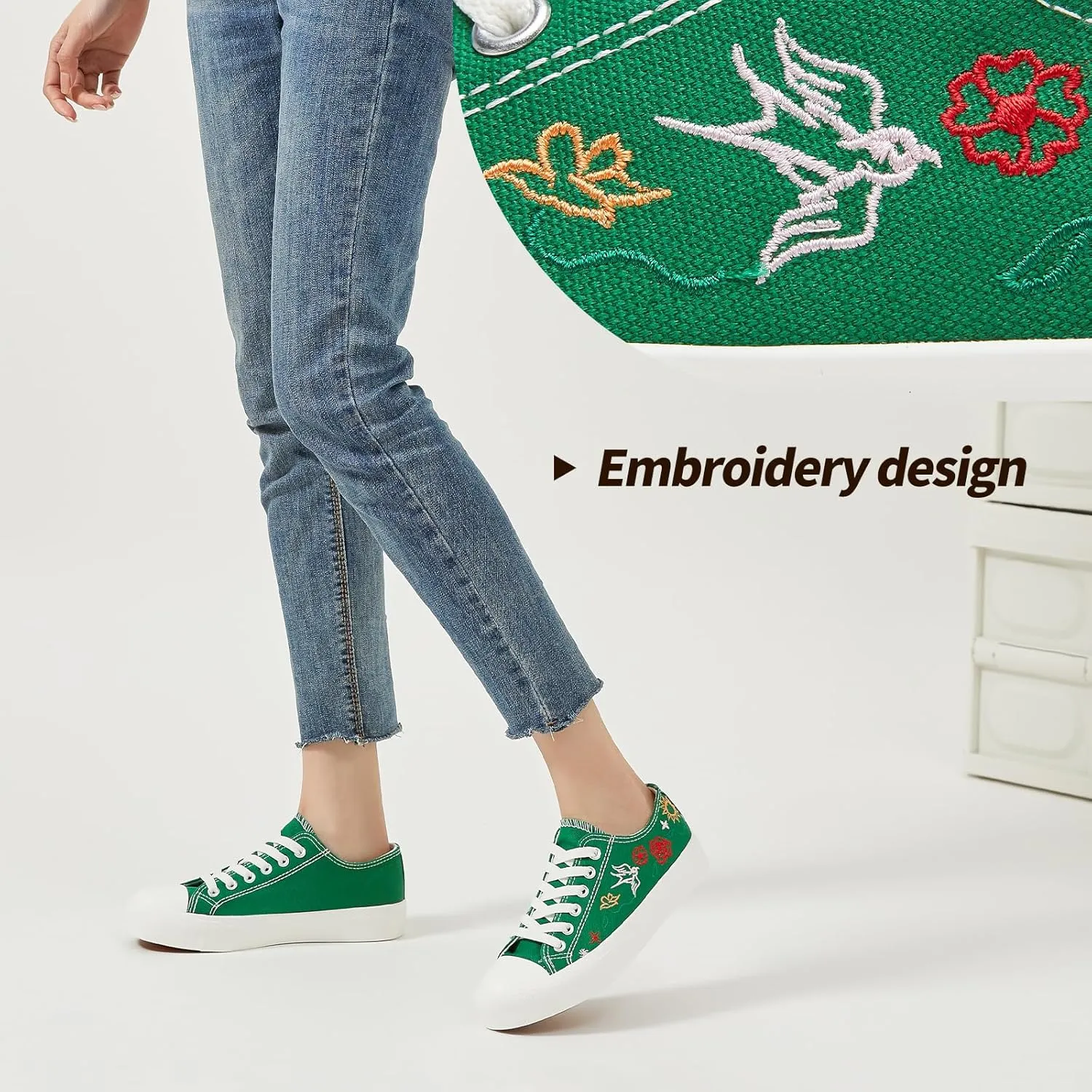 Women Canvas Sneakers with Embroidered Flower,Lace up White Tennis Shoes,Casual Low Top Fashion Sneakers