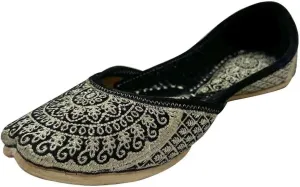 Women Flat Velvet Khussa Shoes Punjabi Jutti Traditional Mojari Loafers Pumps