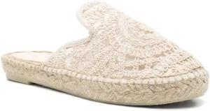 Women's Embroidered Mules Boho Flat Sandals Mesh Breathable Fisherman Slides Comfortable Weave Slip-On Loafers Round-Toe Summer Sandals