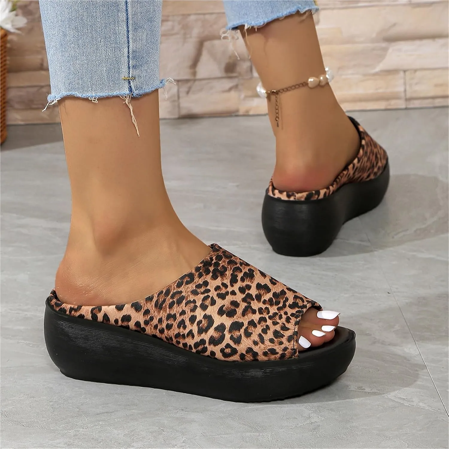 Women's Fish Mouth Platform Slippers Summer Ladies Slip on Round Toe Open Toe Mules Sandals Comfortable Orthotic Anti Slip Beach Flat Shoes
