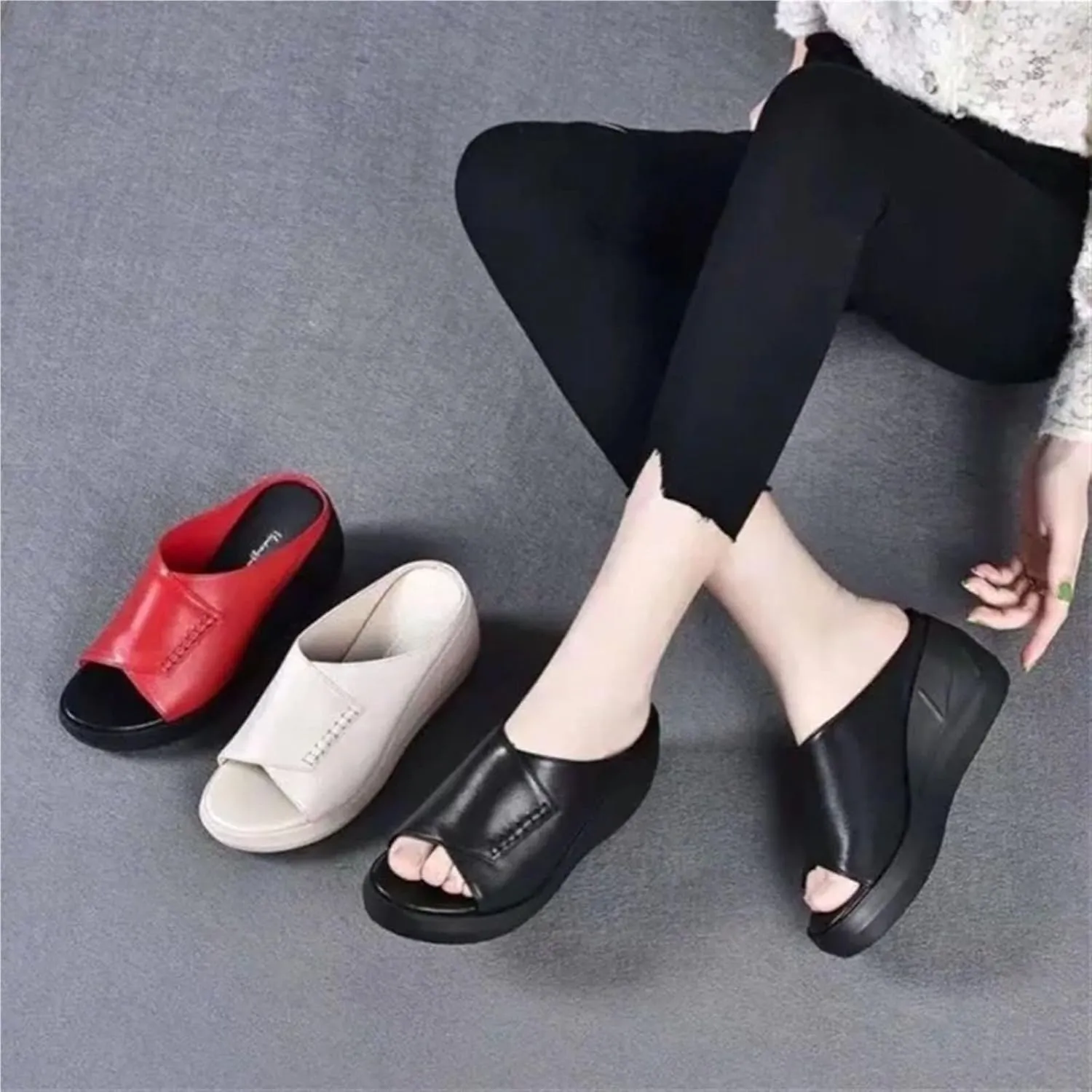 Women's Fish Mouth Platform Slippers Summer Ladies Slip on Round Toe Open Toe Mules Sandals Comfortable Orthotic Anti Slip Beach Flat Shoes