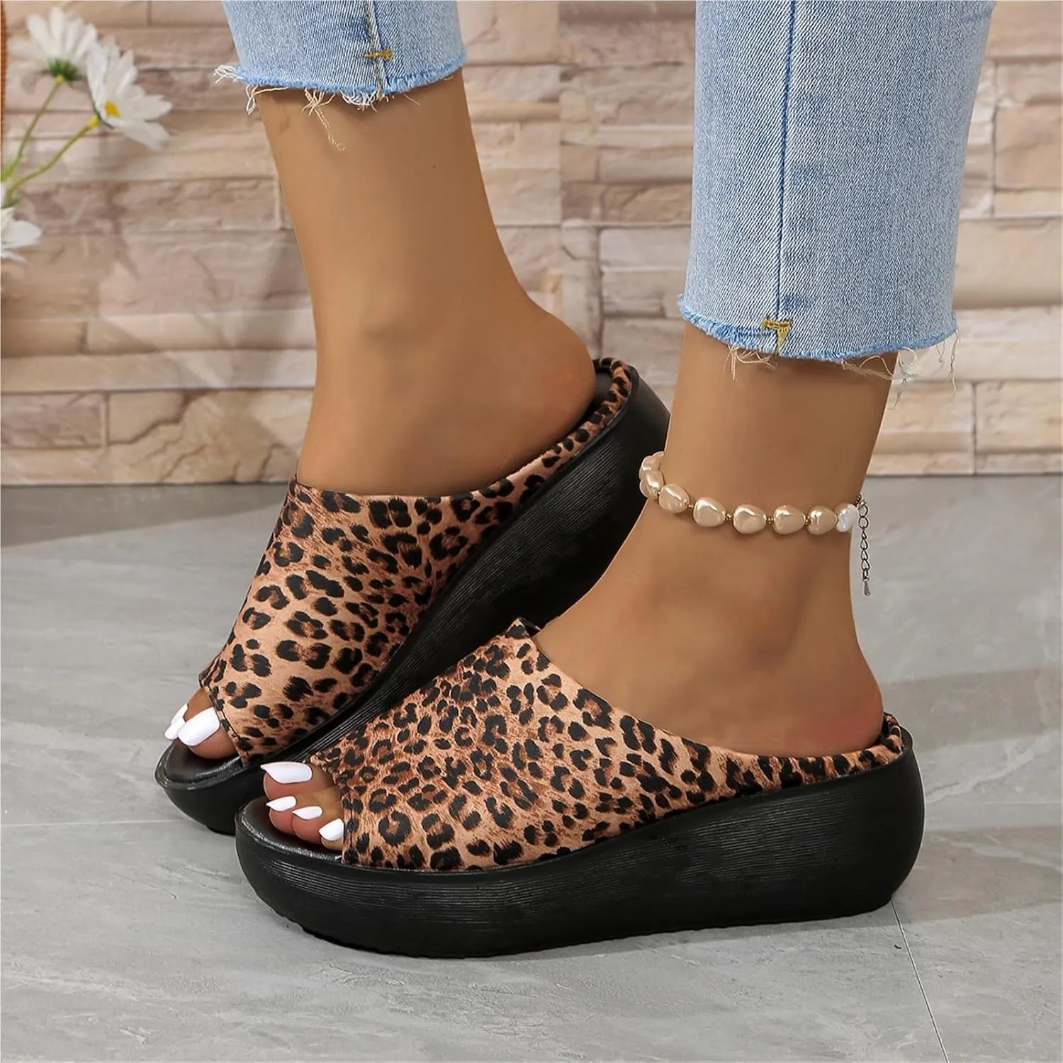 Women's Fish Mouth Platform Slippers Summer Ladies Slip on Round Toe Open Toe Mules Sandals Comfortable Orthotic Anti Slip Beach Flat Shoes