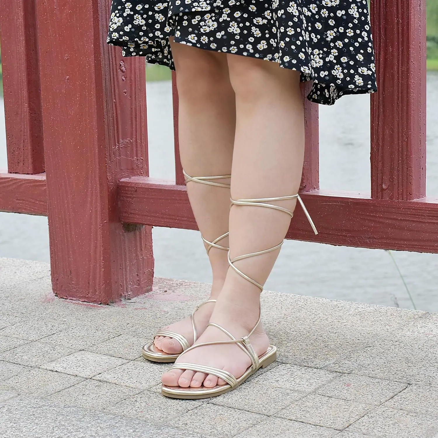 Women's Lace up Strappy Flat Sandals Open Toe Tie up Gladiator Dressy Sandals