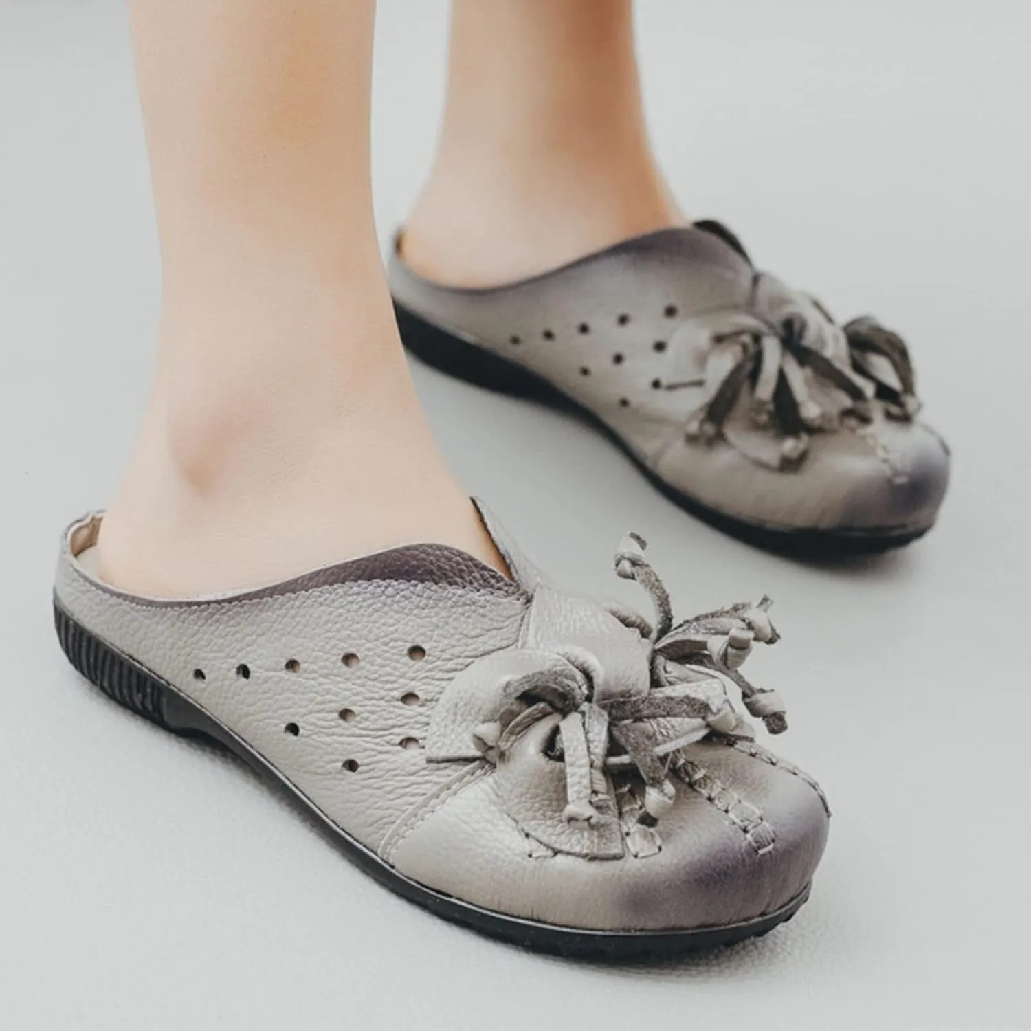 Women's Leather Mules Clog Slippers,Vintage Flower Comfy Cutout Breathable Backless Flat Slip-on Shoes Casual Loafers