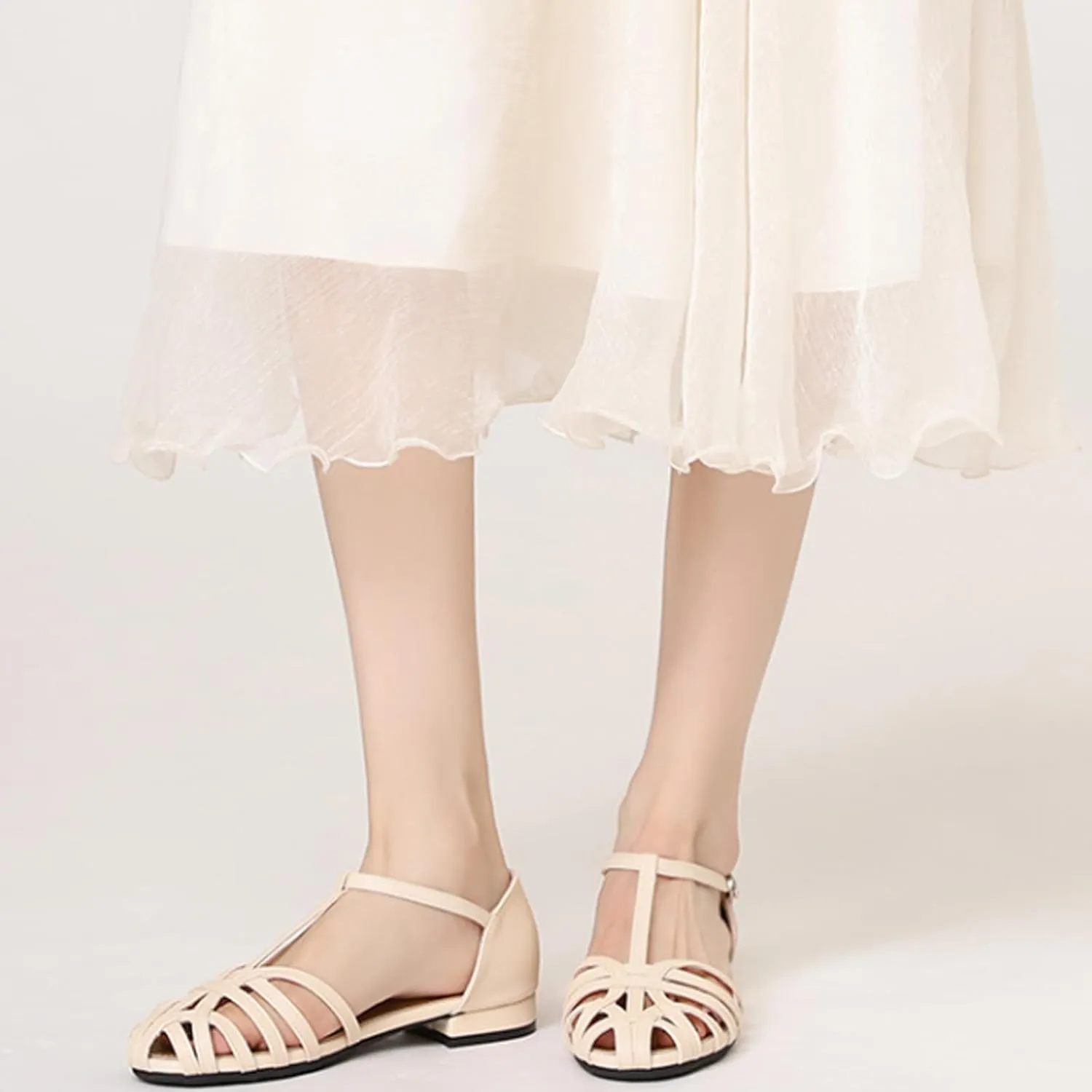 Women's leather Weaving T Strap flat Roman Sandals Fashion Comfort Adjustable Buckle flat Fisherman Sandals Summer Casual Breathable Beach Shoes