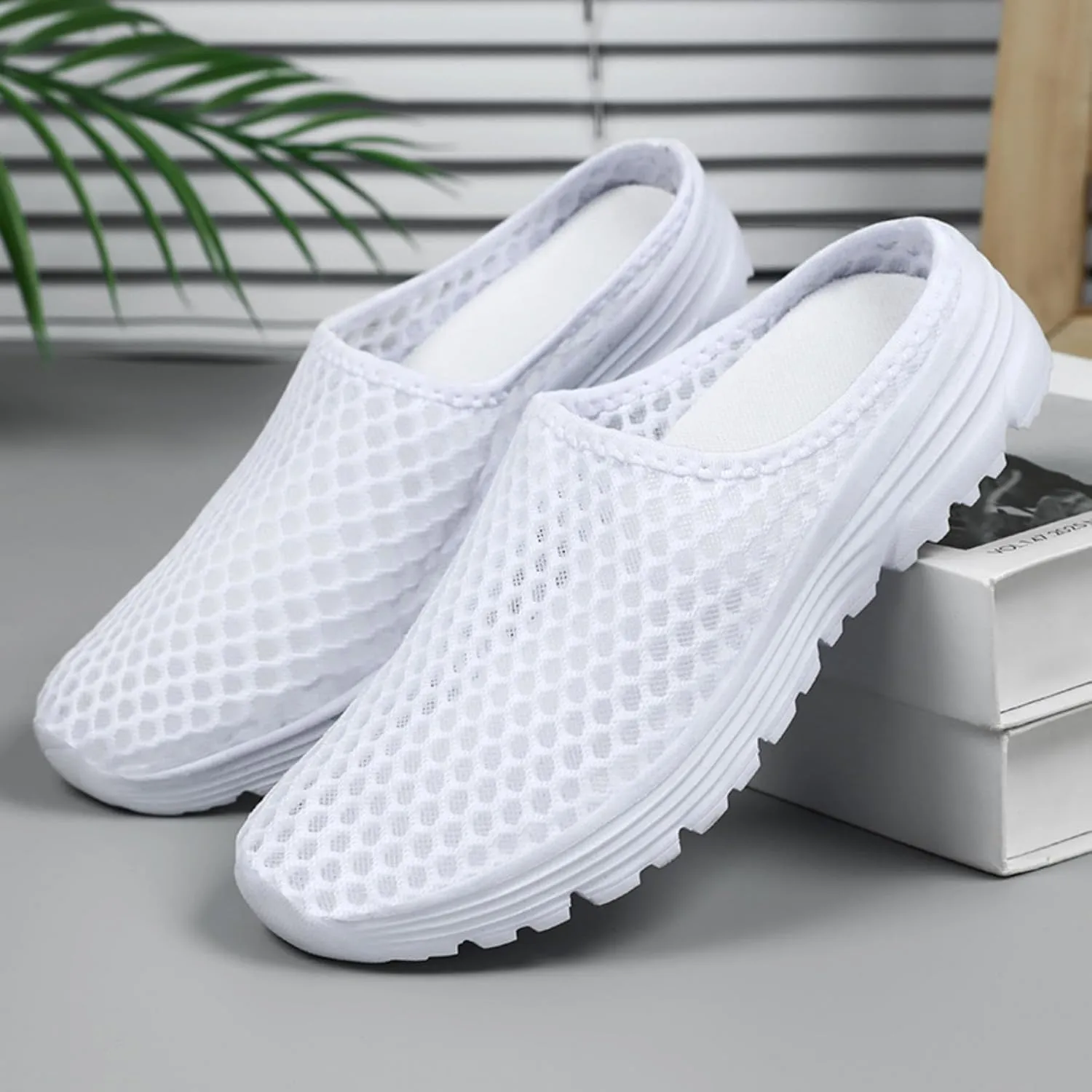 Women’s Lightweight Mesh Garden Shoes – Breathable Summer Slippers, Quick-Dry Outdoor Mules, Unisex Casual Slip-Ons