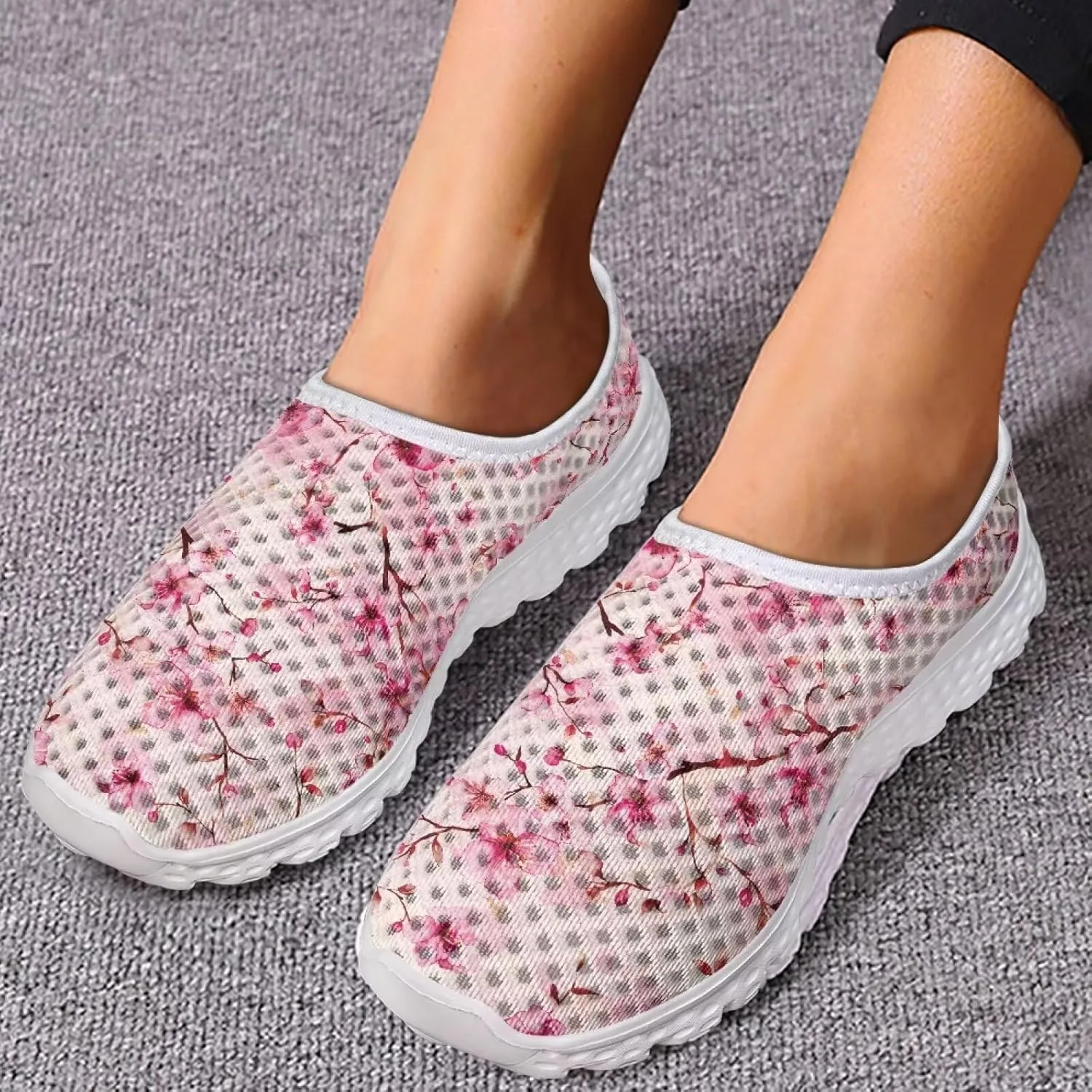 Womens Mesh Sneakers Non Slip Running Tennis Shoes Women Lightweight Soft Sole Walking Shoes
