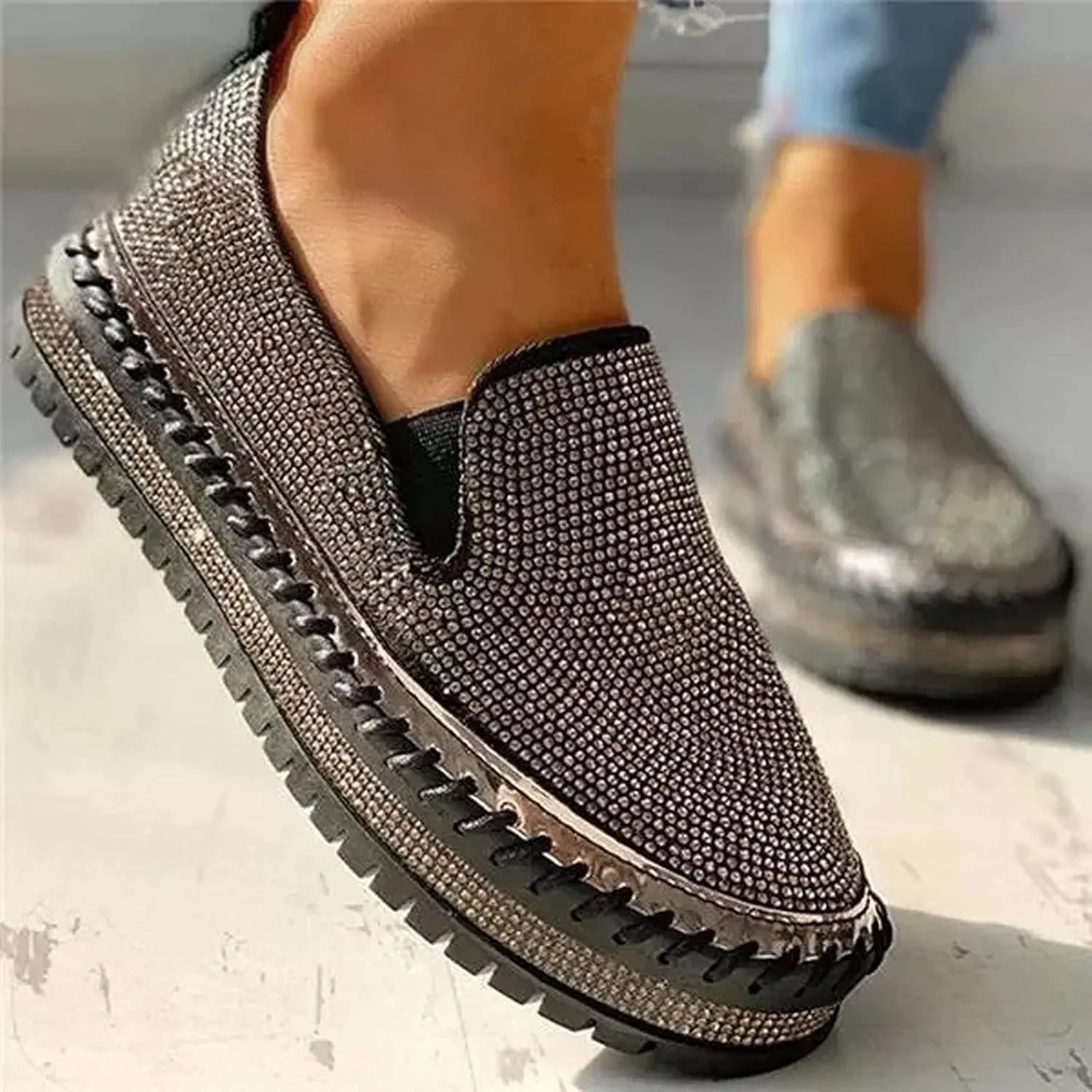 Women's Platform Slip-on Sneakers Round Toe Low Cut Thick Sole Slip On Rhinestones Shoes Flats Flat Skate Walking Shoes
