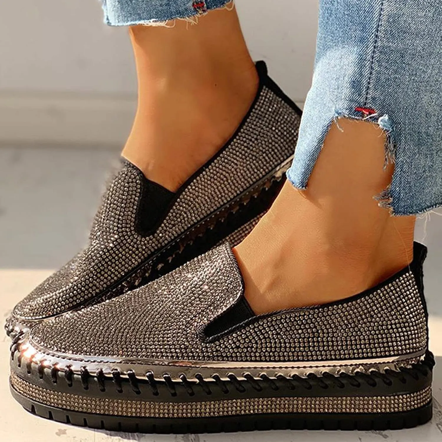 Women's Platform Slip-on Sneakers Round Toe Low Cut Thick Sole Slip On Rhinestones Shoes Flats Flat Skate Walking Shoes