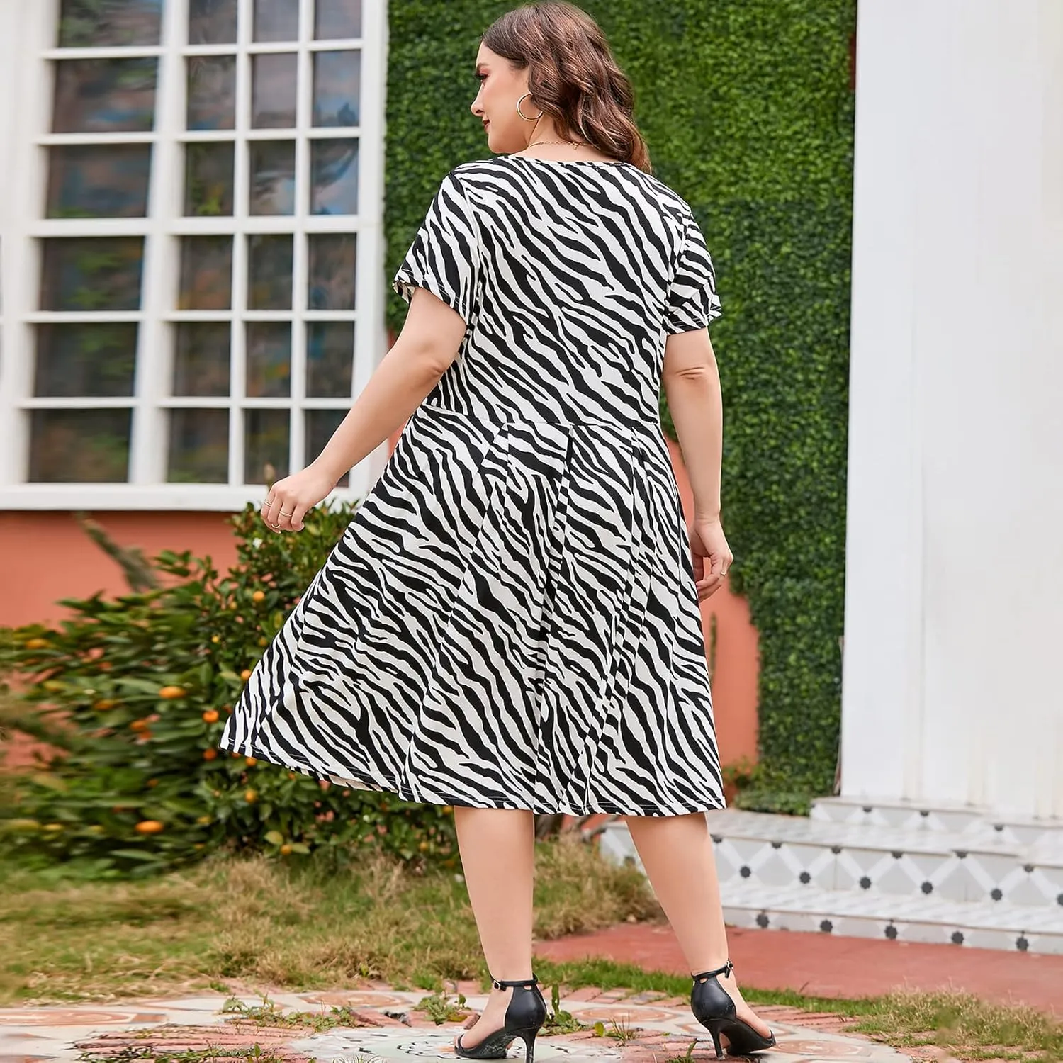 Women's Plus Size Summer Casual Short Sleeve Swing Dress Flowy Tiered Midi Beach Dress with Pockets