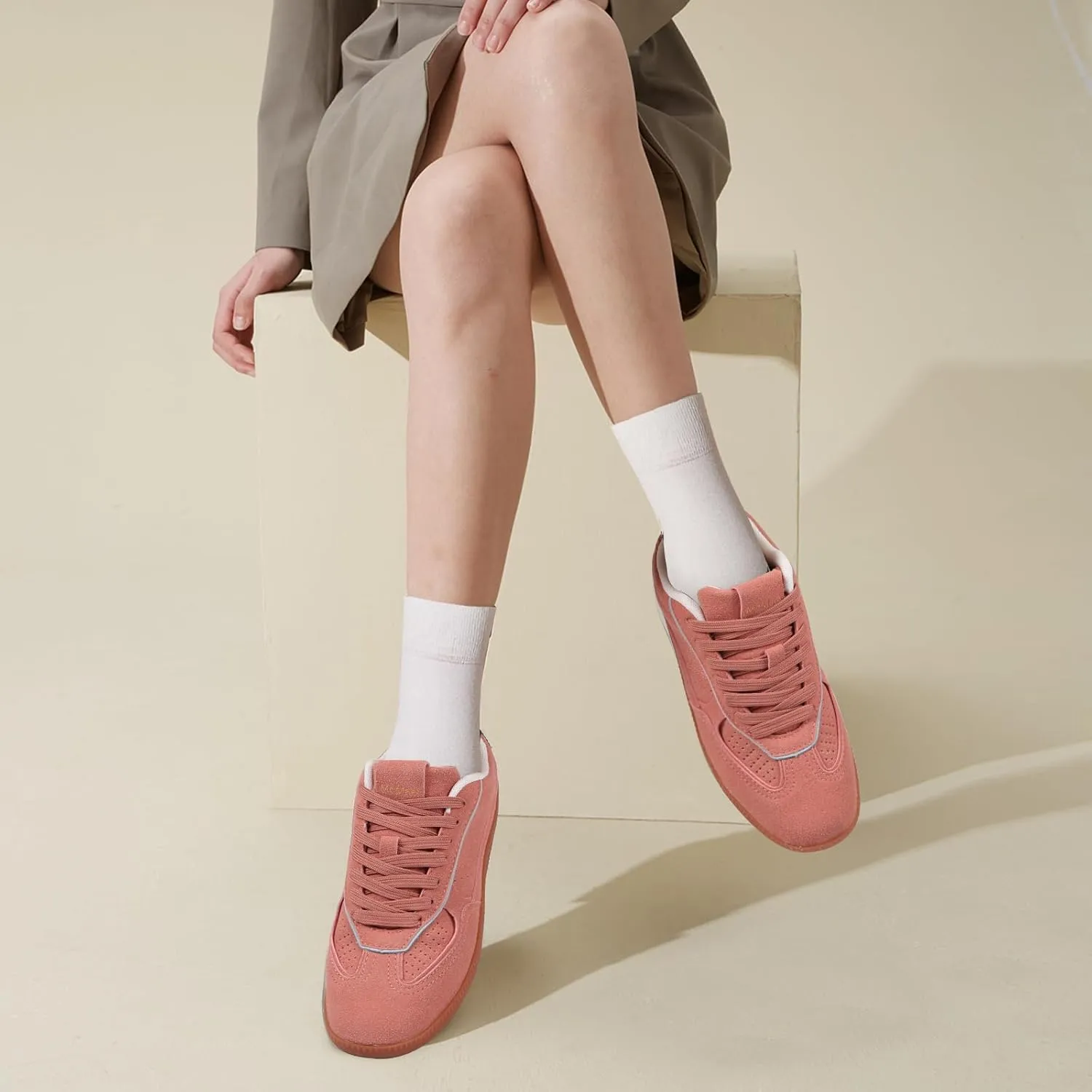 Women's Tennis Skate Sneakers Fashion Classic Retro Gum Sole Shoes Casual Walking Footwear Anti Slip Trainers